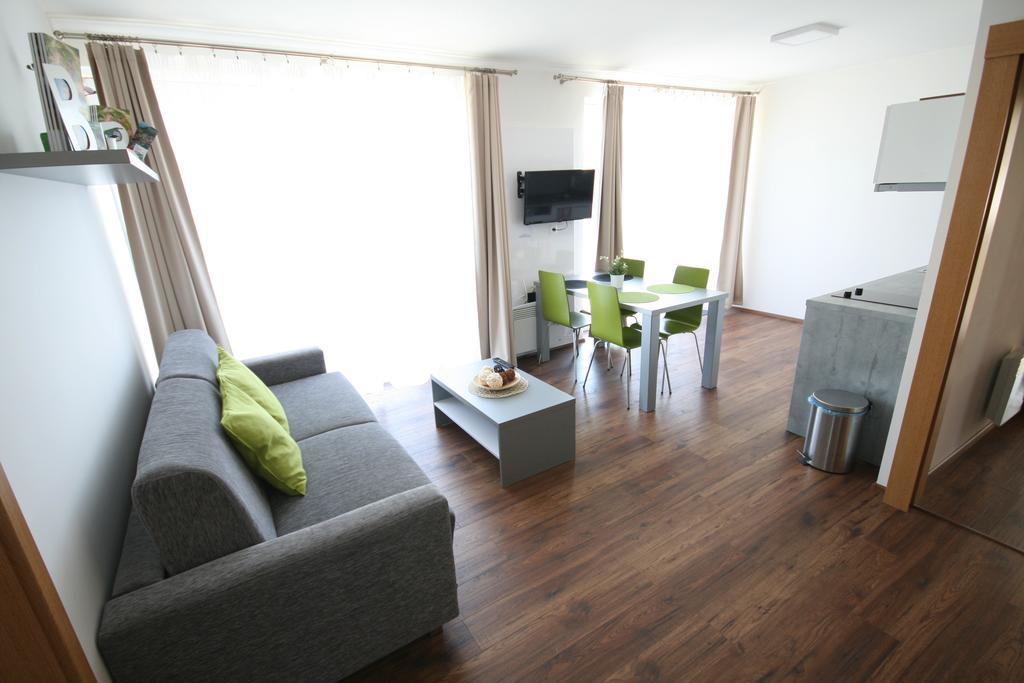 Apartmany Apollon Resort Lednice Exterior photo