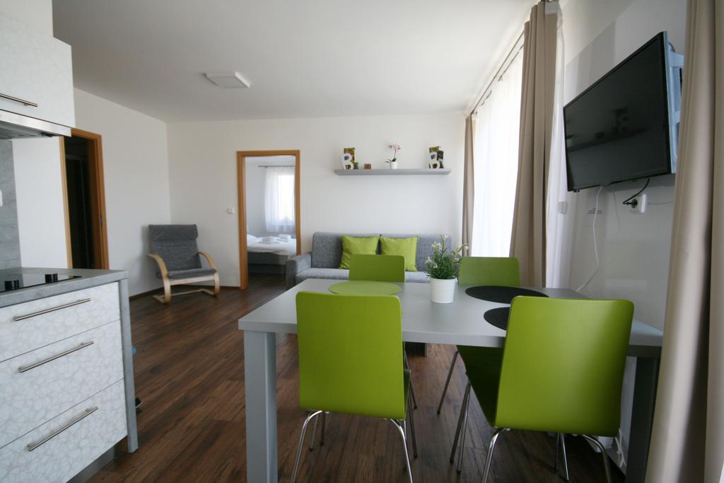 Apartmany Apollon Resort Lednice Exterior photo
